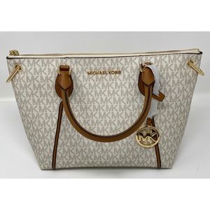 NWT Michael Kors Sierra MD Messenger Bag